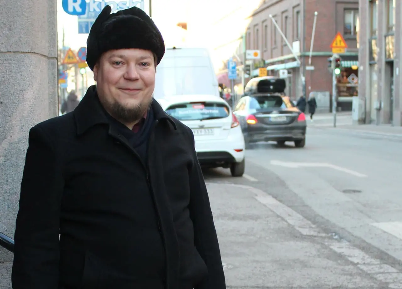 Featured image for “Uskon valo osoittaa muut valot vääriksi”