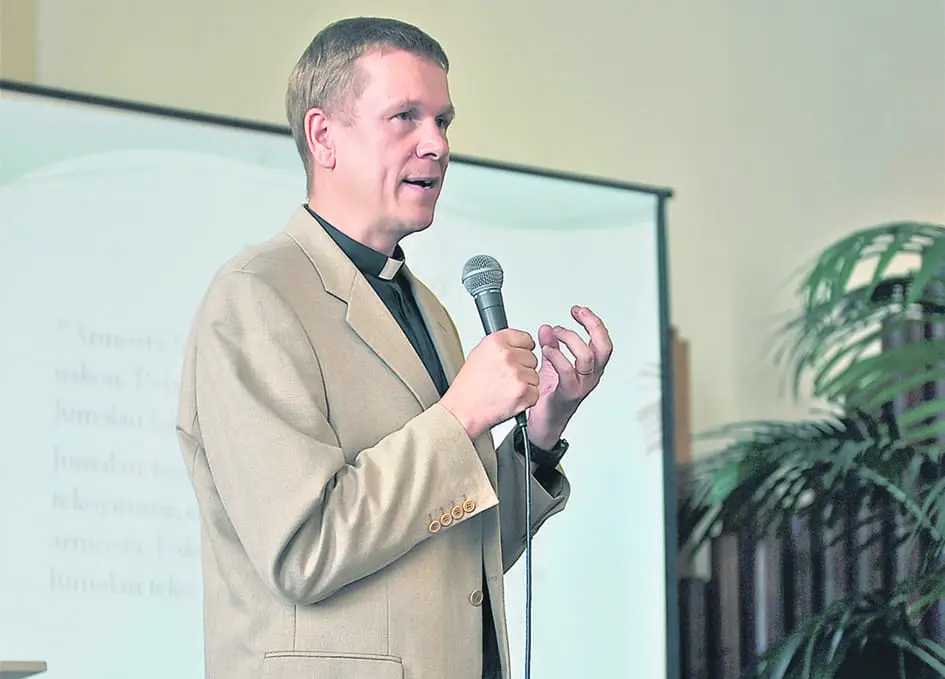 Featured image for “Jari Rankinen palaa Sleyn pastoriksi”