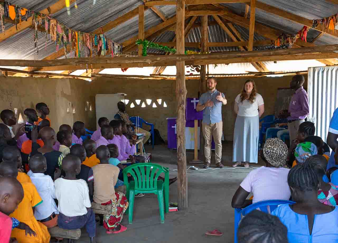 Featured image for “Koti-ikävää ja toivoa paremmasta huomisesta ”