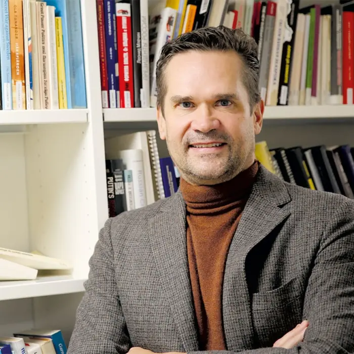 Featured image for “Mika Aaltola: ”Totta kai olen kristitty” ”