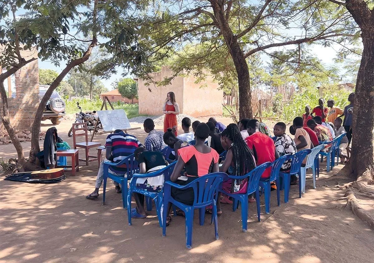 Featured image for “Traumakoulutus auttaa sanoittamaan vaikeita kokemuksia”