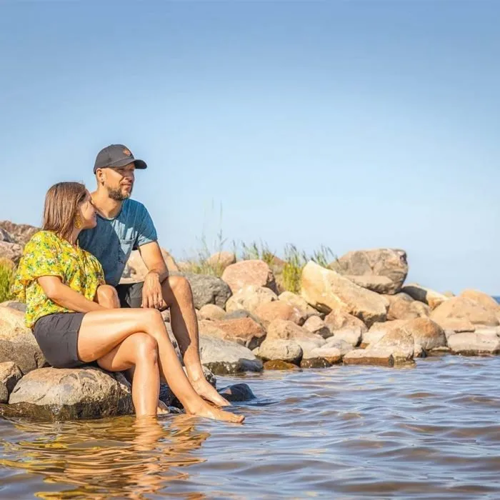 Featured image for “🔒 Keltaiset kupit ja kolme kitaraa”