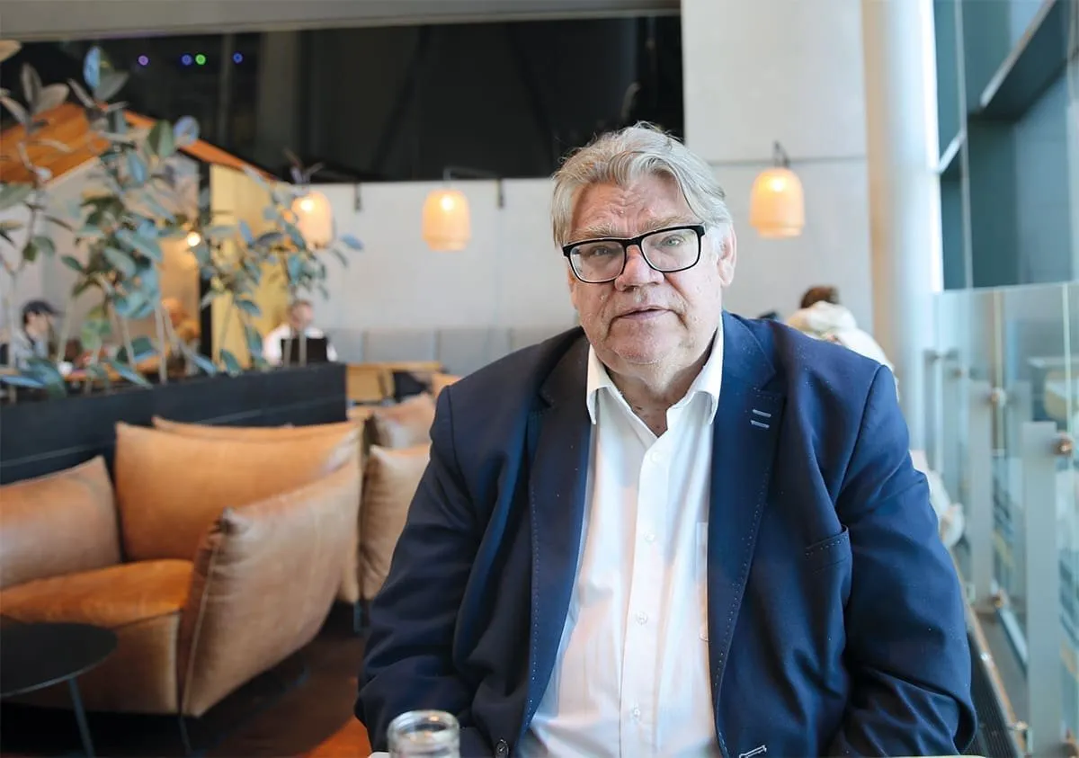 Featured image for “🔒 Jytky saarnatuolissa”