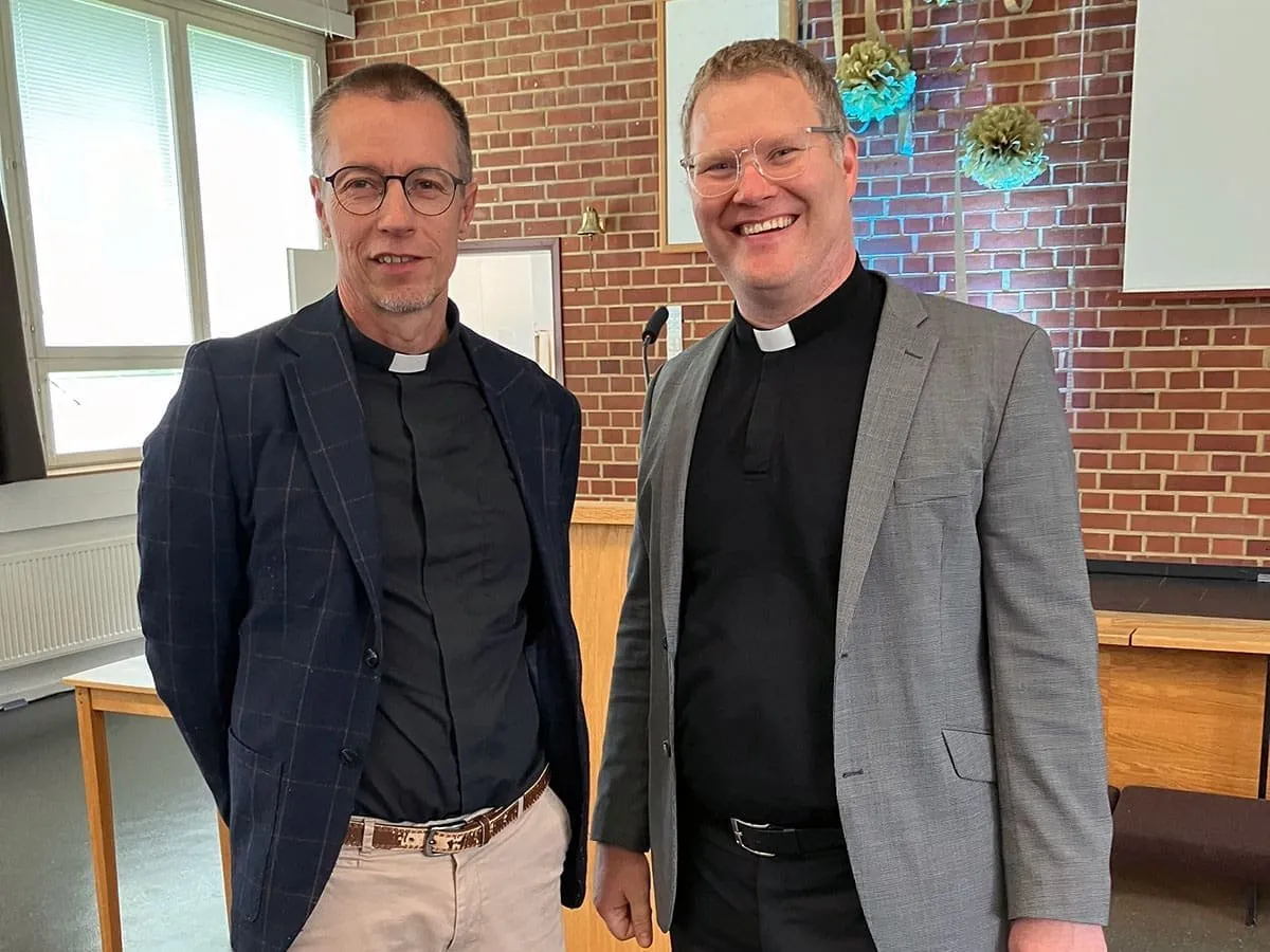 Featured image for “Sleyn Auvinen ja Kansanlähetyksen Nummela: Oppi ei enää ole esteenä yhteydelle”