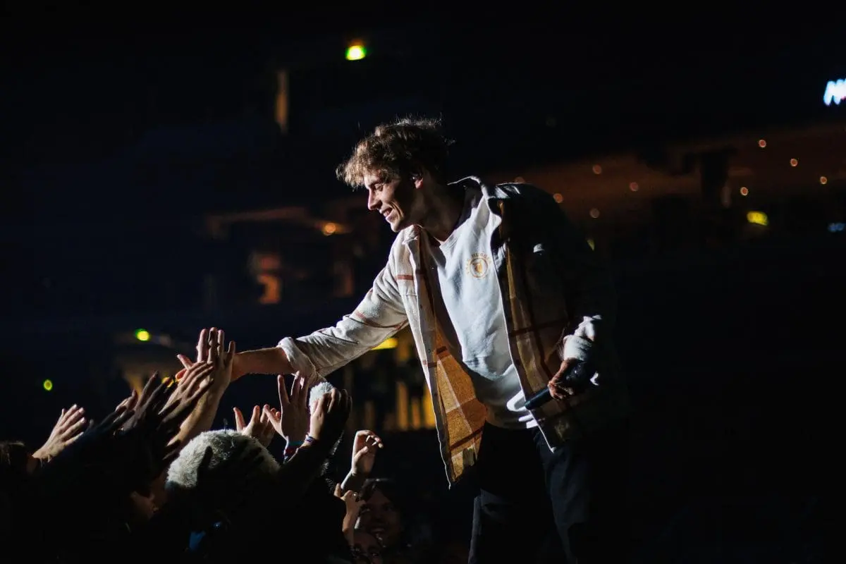 Featured image for “Maata Näkyvissä -festarit on tuhannen talkoolaisen yhteinen ponnistus”