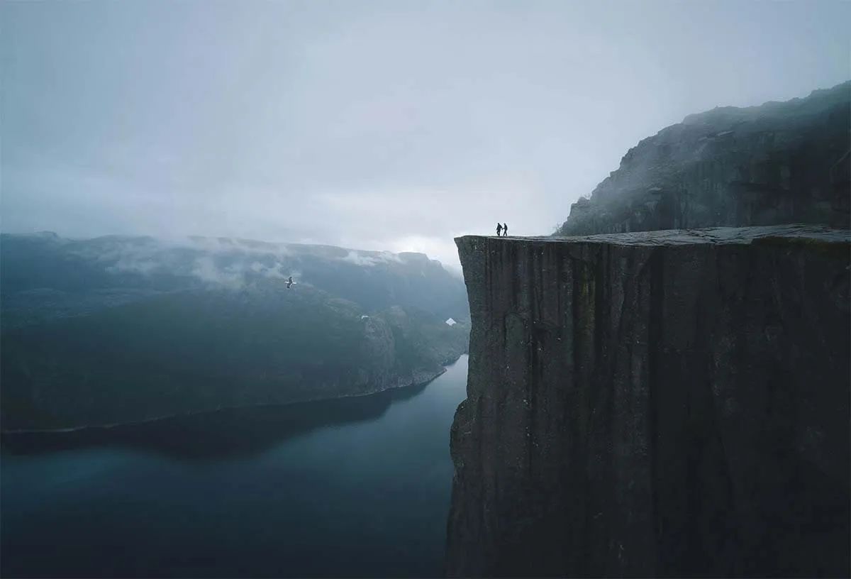 Featured image for “🔒 Ilmestyskirja nyt! – Mitä on Raamatun apokalyptiikka?”