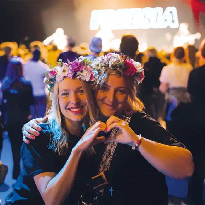 Featured image for “🔒 Nuoret löytävät festareilta yhteyttä”