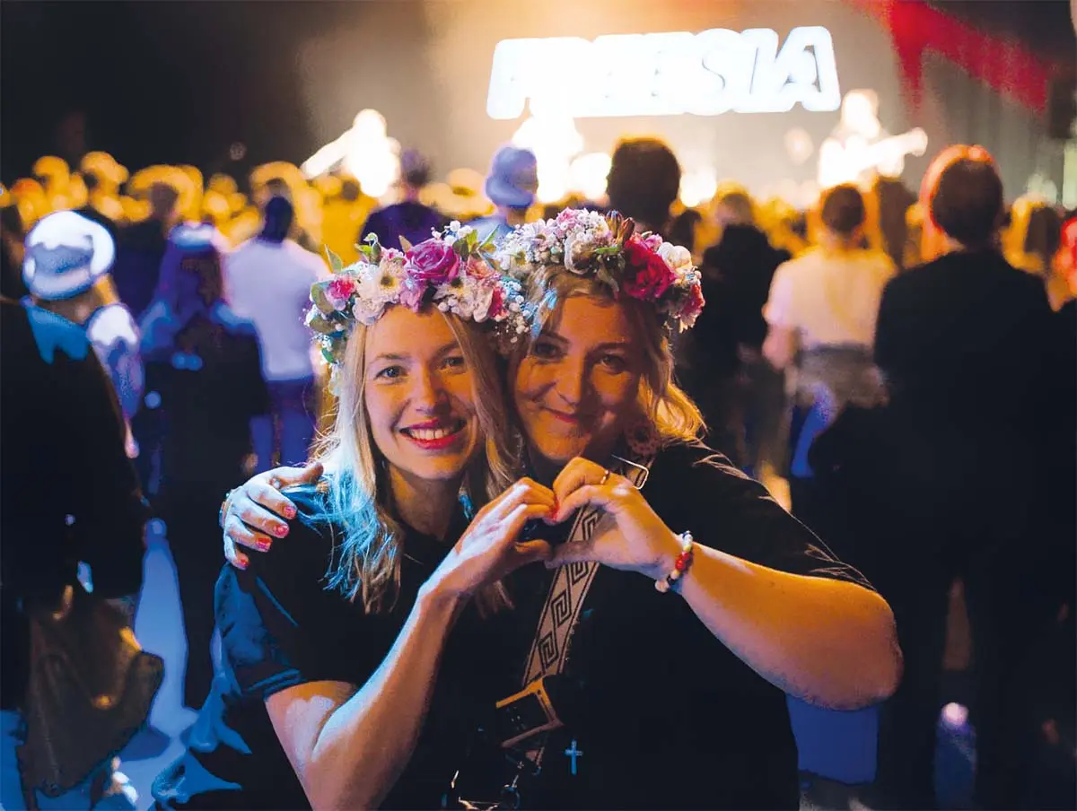 Featured image for “🔒 Nuoret löytävät festareilta yhteyttä”