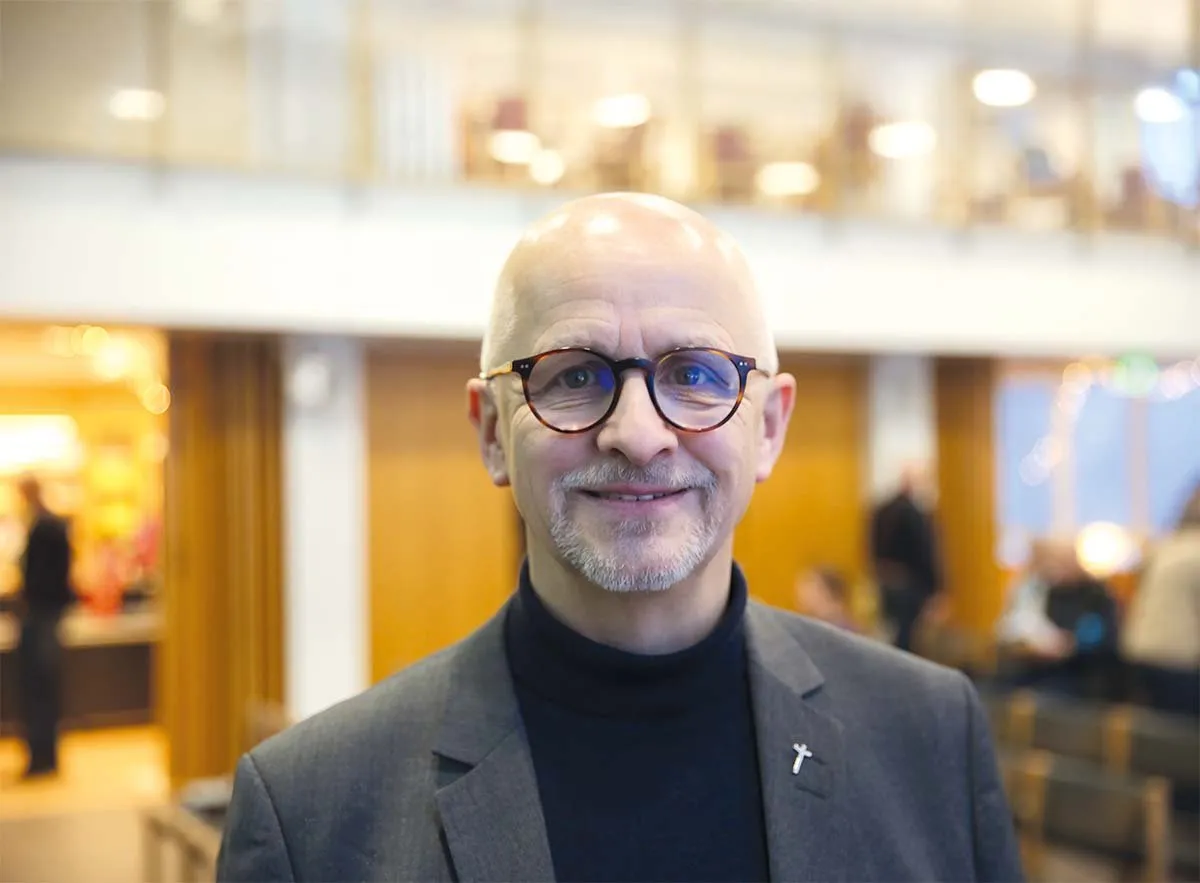 Featured image for “🔒 Z-sukupolvi koputtaa kirkon oveen”