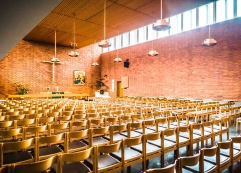 kuvassa on messuyhteisö Turussa